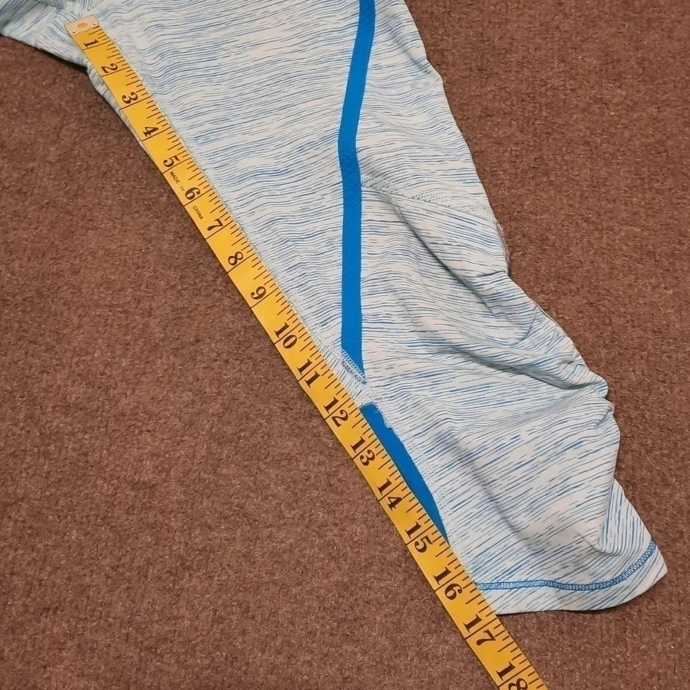 LULULEMON Crop Blue Leggings Women's Size 4